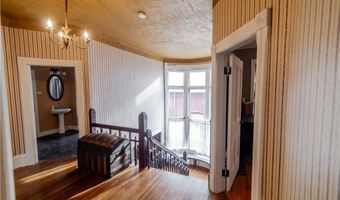 605 Atchison St, Atchison, KS 66002