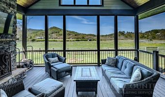 214 Pasture Ln, Banner Elk, NC 28604