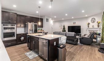 2853 Dillon Dr, Ann Arbor, MI 48105