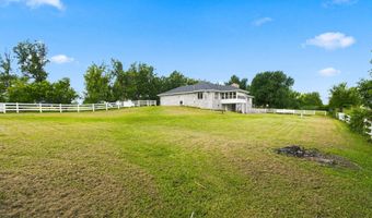 19360 Lawrence 2227, Aurora, MO 65605
