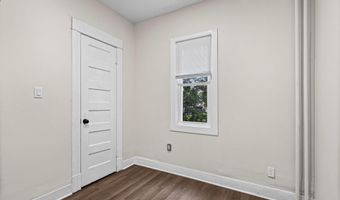 31 Bertha St, Albany, NY 12209