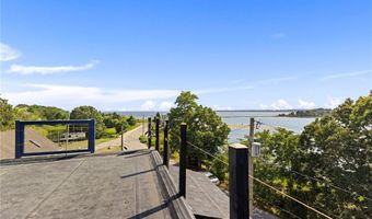 388 Sea View Dr, Warwick, RI 02889