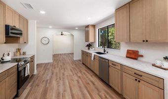 1650 Silver Tree Ln, Escondido, CA 92026