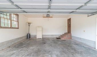 33 Laurel St, Barnwell, SC 29812