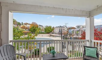 4163 S FOUR MILE RUN Dr 301, Arlington, VA 22204