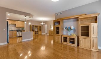1210 N Foxdale Dr 2-213, Addison, IL 60101