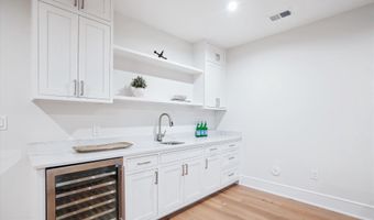 6605 PYLE Rd, Bethesda, MD 20817