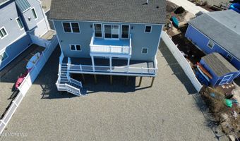 42 Carlyle Dr, Bayville, NJ 08721