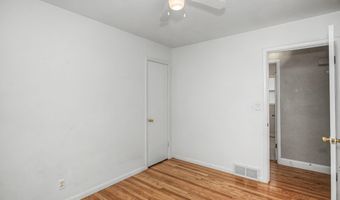 3905 Ontario St, Ames, IA 50014