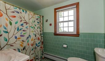 19 Longue Vue Ave, North Providence, RI 02904