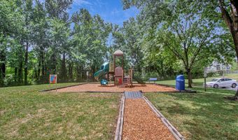 16608 EASTVIEW Ter, Bowie, MD 20716
