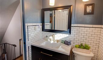 1011 Danforth St, Alton, IL 62002