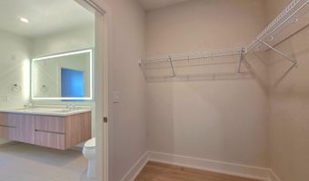 737 SWANN Ave 308, Alexandria, VA 22301