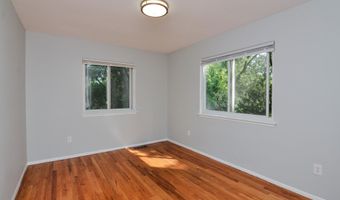 3187 Plymouth Rd Rd, Ann Arbor, MI 48105