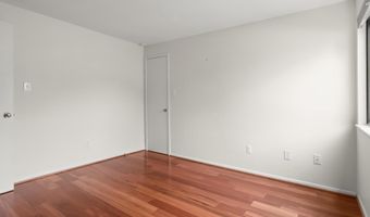 6356 11TH Rd N, Arlington, VA 22205