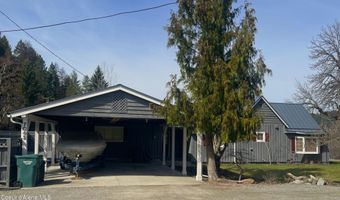 7042 Oak St, Bonners Ferry, ID 83805