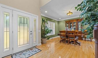 2820 Ashwood Dr, Alliance, OH 44601
