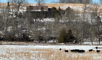 300 Round Up Ln, Bakersfield, MO 65609