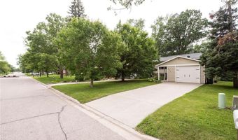 409 N Park St, Alexandria, MN 56308