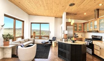 30 Cielo Grande Rd, Carson, NM 87577