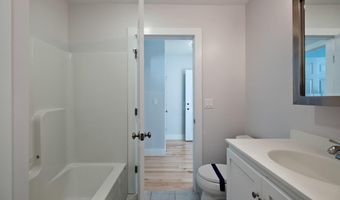 50 Elm St, Bath, ME 04530