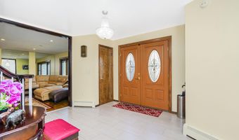 26 Altoona Ave, Staten Island, NY 10306