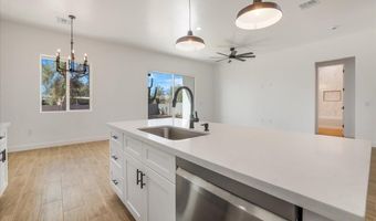 1225 N IRONWOOD Dr, Apache Junction, AZ 85120