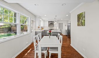 627 S Patton Ave, Arlington Heights, IL 60005