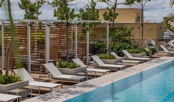 987 Queen St 701, Honolulu, HI 96814