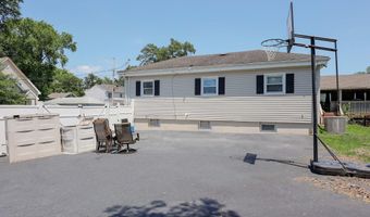 264 Linden Ave, North Middletown, NJ 07748