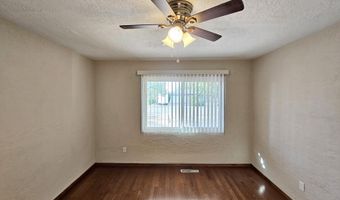 1604 LOS ARBOLES Ave NW, Albuquerque, NM 87107