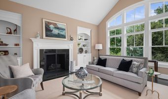 5575 Sanctuary Dr NE, Ada, MI 49301