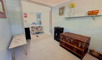 937 Pequawket Trl, Standish, ME 04085
