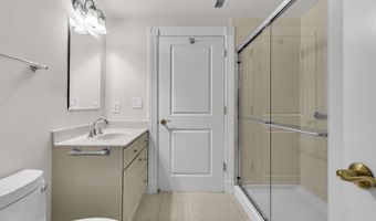 5 PARK Pl 107, Annapolis, MD 21401
