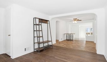 40541 N IL ROUTE 83, Antioch, IL 60002