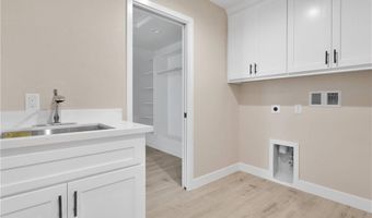 22530 Houston St, Apple Valley, CA 92308