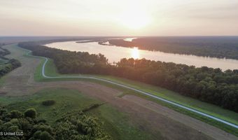 Bolivar Road, Benoit, MS 38725