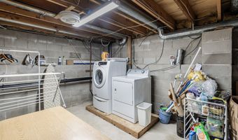 1527 Berkeley Ave, Beachwood, NJ 08722
