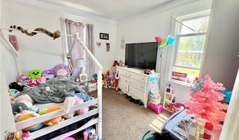 569 Broadway St, Austin, IN 47102