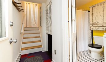 62 Lakeview Ter B, Burlington, VT 05401