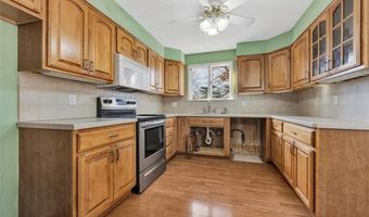 3 Newfield Ct, Ballwin, MO 63011