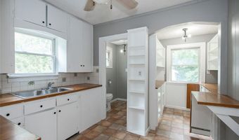 888 Harrison Ave, Akron, OH 44314