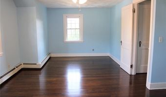 252 S Main St, Coventry, RI 02816