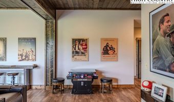 706 Silver Springs Rd, Banner Elk, NC 28604