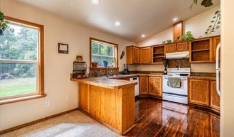 87444 WHISTLING Ln, Bandon, OR 97411