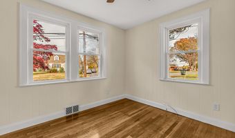 539 Old Town Rd, Bridgeport, CT 06606