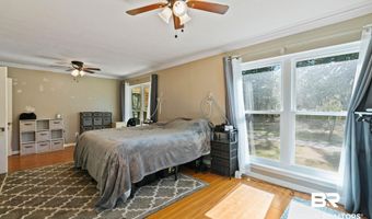 13545 Lyons Ave, Bayou La Batre, AL 36509