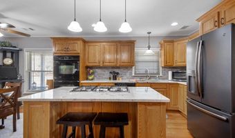 2925 E Snow Ln, Alexander, AR 72002