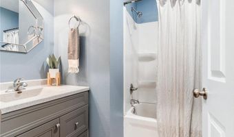 1118 Hawthorne St, Alexandria, MN 56308