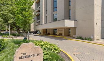 1101 S ARLINGTON RIDGE Rd 214, Arlington, VA 22202